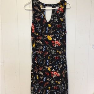 Old Navy black floral dress M